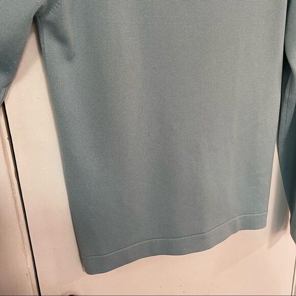 Givenchy Paris New York V-neck Qiana Nylon top - Picture 7 of 7